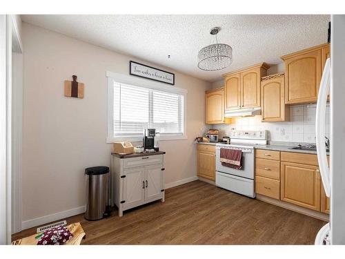 134-400 Silin Forest Road, Fort Mcmurray, AB - Indoor Photo Showing Kitchen