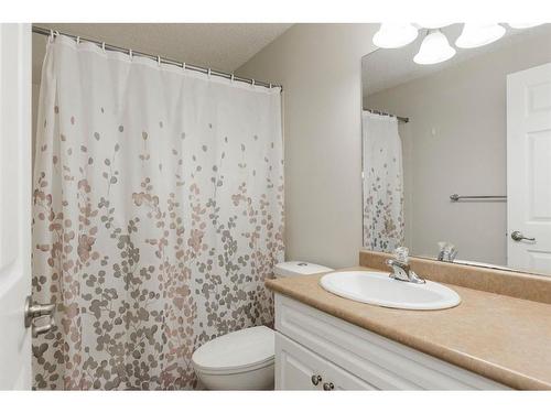 206 Carteret Drive, Fort Mcmurray, AB - Indoor Photo Showing Bathroom