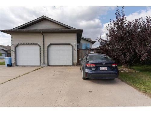 206 Carteret Drive, Fort Mcmurray, AB - Outdoor