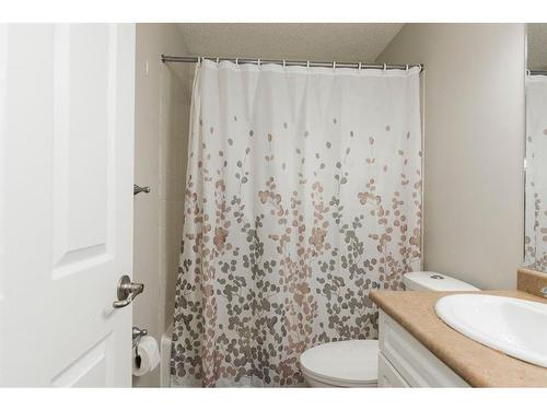 206 Carteret Drive, Fort Mcmurray, AB - Indoor Photo Showing Bathroom