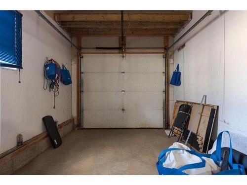 206 Carteret Drive, Fort Mcmurray, AB - Indoor Photo Showing Garage