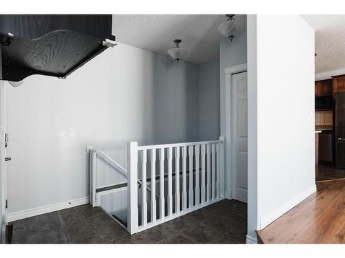 206 Carteret Drive, Fort Mcmurray, AB - Indoor Photo Showing Other Room