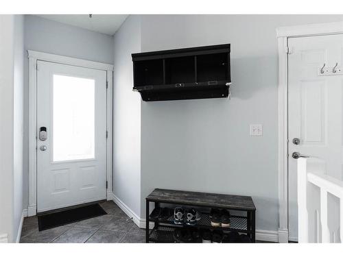 206 Carteret Drive, Fort Mcmurray, AB - Indoor Photo Showing Other Room