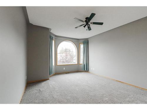 132 Westwood Drive, Fort Mcmurray, AB - Indoor Photo Showing Other Room