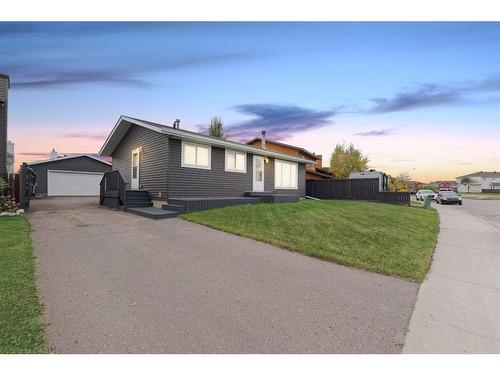 110 Leigh Crescent, Fort Mcmurray, AB - Outdoor