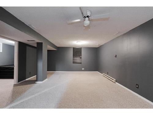 110 Leigh Crescent, Fort Mcmurray, AB - Indoor Photo Showing Other Room