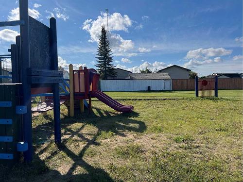 183 Grenoble Crescent, Fort Mcmurray, AB - Outdoor