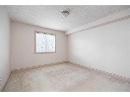 2301-38 Riedel Street, Fort Mcmurray, AB - Indoor Photo Showing Other Room