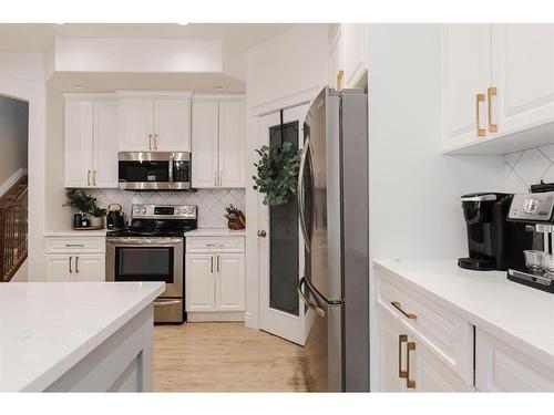 176 Mountain Avens Crescent, Fort Mcmurray, AB - Indoor Photo Showing Kitchen