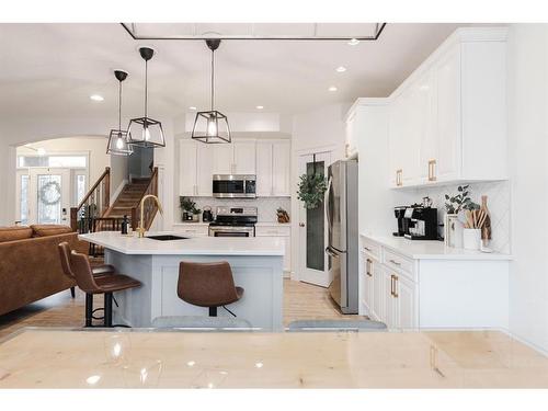 176 Mountain Avens Crescent, Fort Mcmurray, AB - Indoor Photo Showing Kitchen With Upgraded Kitchen