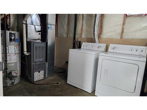 29-100 Millennium Gate, Fort Mcmurray, AB - Indoor Photo Showing Laundry Room