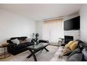 541-200 Richard Street, Fort Mcmurray, AB  - Indoor Photo Showing Living Room 