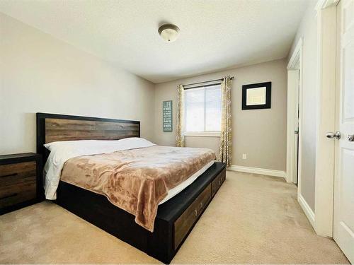 8-313 Millennium Drive, Fort Mcmurray, AB - Indoor Photo Showing Bedroom