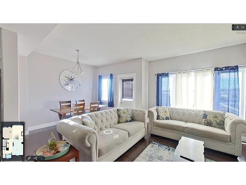 8-313 Millennium Drive, Fort Mcmurray, AB - Indoor Photo Showing Living Room