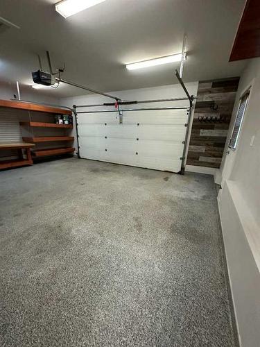 221 Lynx Crescent, Fort Mcmurray, AB - Indoor Photo Showing Garage