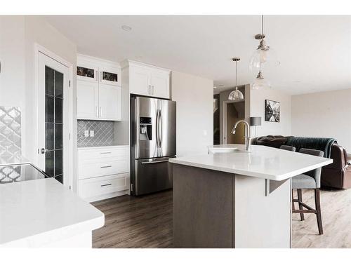 221 Lynx Crescent, Fort Mcmurray, AB - Indoor Photo Showing Kitchen With Upgraded Kitchen