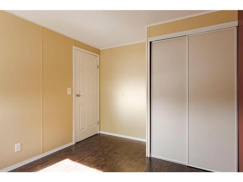 104 Grecian Place, Fort Mcmurray, AB - Indoor Photo Showing Other Room