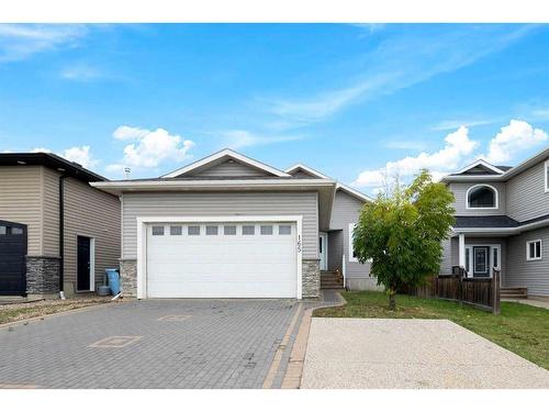 165 Paris Crescent, Fort Mcmurray, AB - Outdoor With Facade