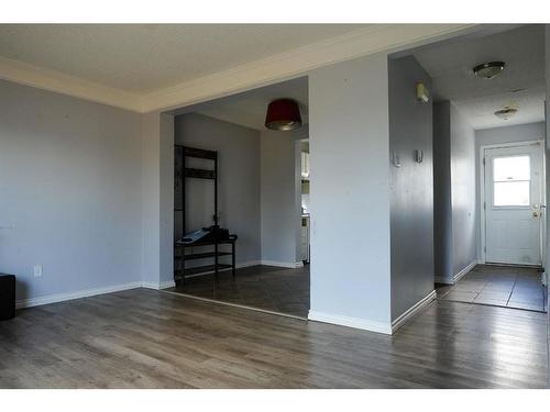 525-600 Signal Road, Fort Mcmurray, AB - Indoor Photo Showing Other Room