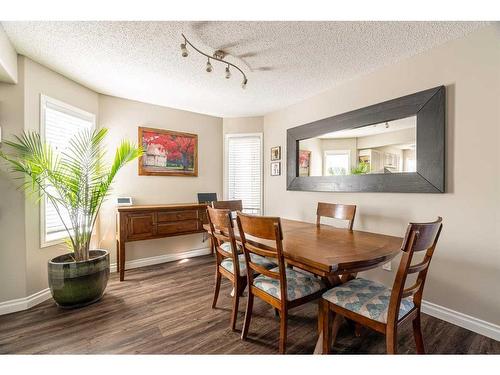 232 Sitka Drive, Fort Mcmurray, AB - Indoor Photo Showing Dining Room