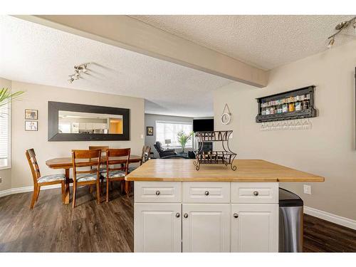 232 Sitka Drive, Fort Mcmurray, AB - Indoor Photo Showing Dining Room