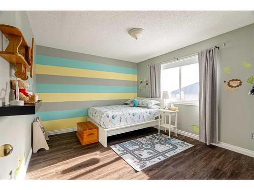 232 Sitka Drive, Fort Mcmurray, AB - Indoor Photo Showing Bedroom