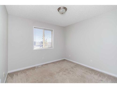 129 Cinnamon Street, Fort Mcmurray, AB - Indoor Photo Showing Other Room