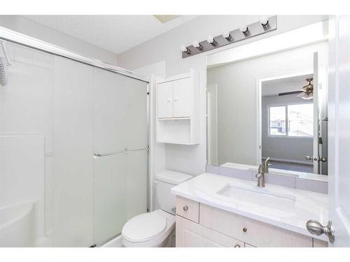 129 Cinnamon Street, Fort Mcmurray, AB - Indoor Photo Showing Bathroom