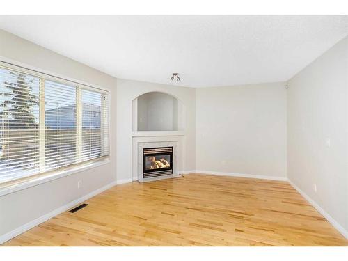 129 Cinnamon Street, Fort Mcmurray, AB - Indoor Photo Showing Living Room With Fireplace