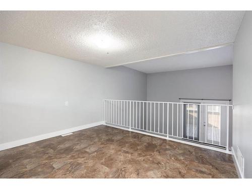 4-400 Silin Forest Road, Fort Mcmurray, AB - Indoor Photo Showing Other Room