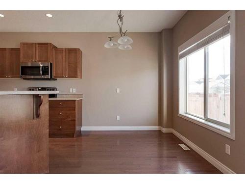 324 Falcon Drive, Fort Mcmurray, AB - Indoor Photo Showing Kitchen