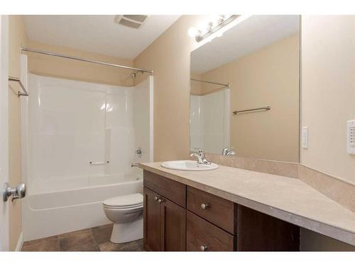 324 Falcon Drive, Fort Mcmurray, AB - Indoor Photo Showing Bathroom