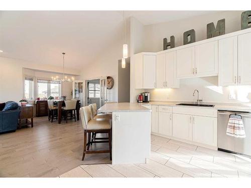 228 Beaverlodge Close, Fort Mcmurray, AB - Indoor Photo Showing Kitchen