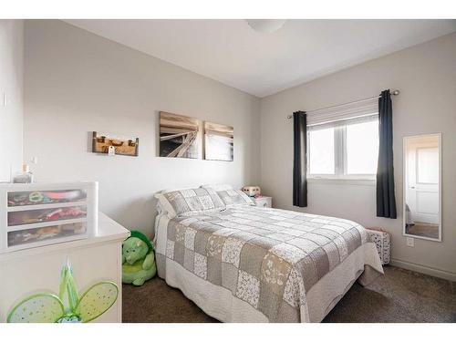 228 Beaverlodge Close, Fort Mcmurray, AB - Indoor Photo Showing Bedroom