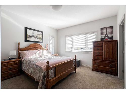 228 Beaverlodge Close, Fort Mcmurray, AB - Indoor Photo Showing Bedroom