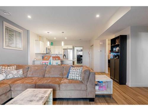 228 Beaverlodge Close, Fort Mcmurray, AB - Indoor Photo Showing Living Room