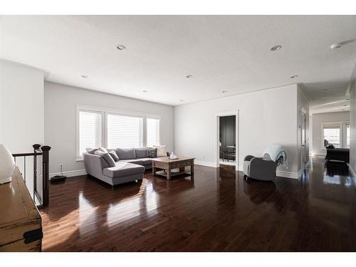 153 Crane Rise, Fort Mcmurray, AB - Indoor Photo Showing Living Room