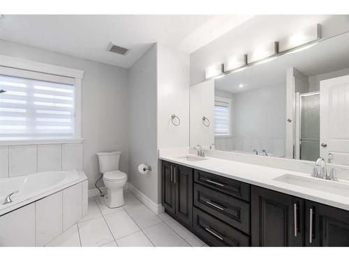 588 Heritage Drive, Fort Mcmurray, AB - Indoor Photo Showing Bathroom