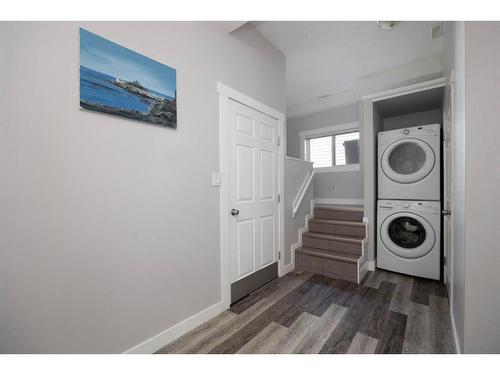 109 Pope Bay, Fort Mcmurray, AB - Indoor Photo Showing Laundry Room