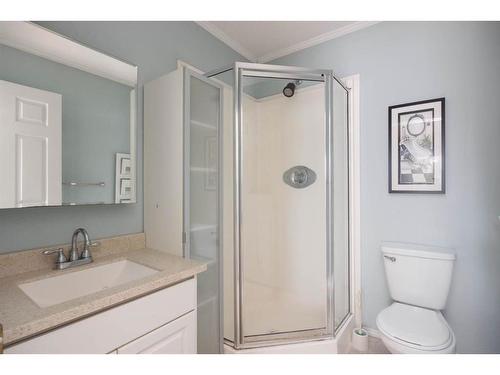 152 Burry Road, Fort Mcmurray, AB - Indoor Photo Showing Bathroom