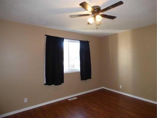 10322 104 Avenue, Lac La Biche, AB - Indoor Photo Showing Other Room