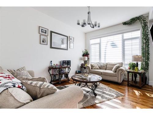 148 Beaconsfield Road, Fort Mcmurray, AB - Indoor Photo Showing Living Room