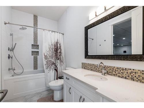 148 Beaconsfield Road, Fort Mcmurray, AB - Indoor Photo Showing Bathroom