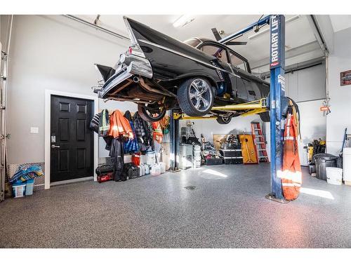 148 Beaconsfield Road, Fort Mcmurray, AB - Indoor Photo Showing Garage