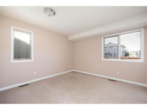 209 Brooks Place, Fort Mcmurray, AB - Indoor Photo Showing Other Room