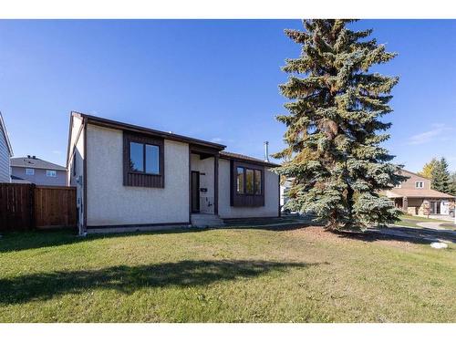 209 Brooks Place, Fort Mcmurray, AB - Outdoor