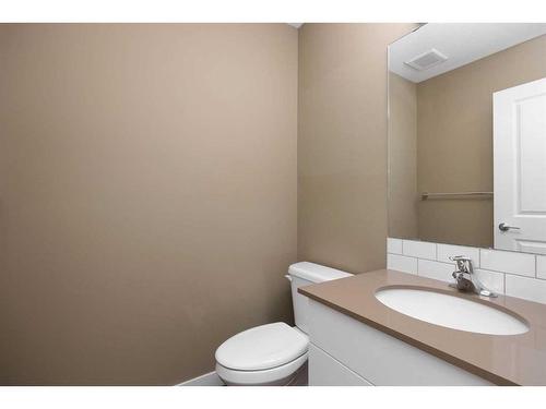 87-401 Athabasca Avenue, Fort Mcmurray, AB - Indoor Photo Showing Bathroom