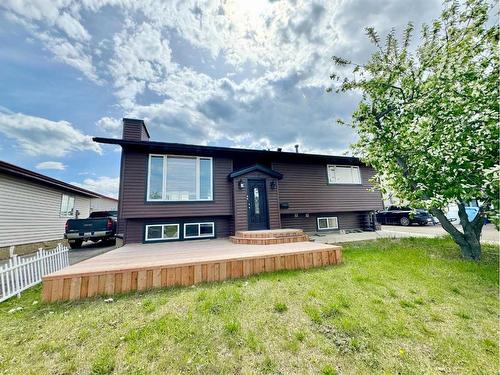 122 Leigh Crescent, Fort Mcmurray, AB - Outdoor With Deck Patio Veranda