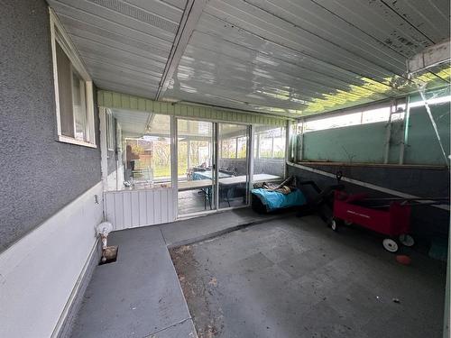 10318 103 Ave, Lac La Biche, AB - Indoor Photo Showing Garage