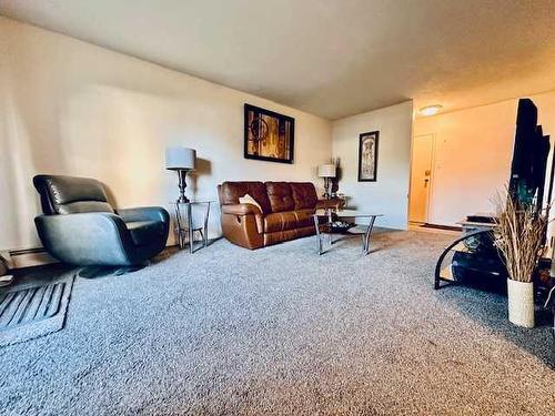 005-13 Clearwater Crescent, Fort Mcmurray, AB - Indoor